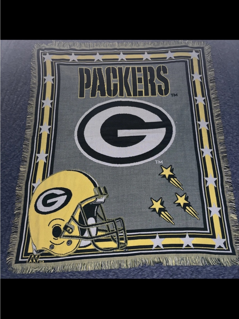 Northwest Green Bay Packers Green and Yellow Team Throw